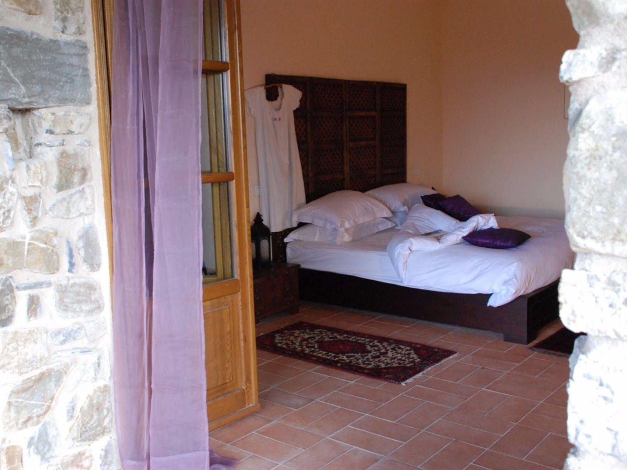 Hotel Podere Conti Filattiera Zewnętrze zdjęcie