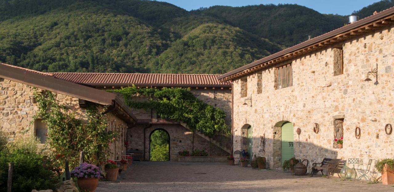 Hotel Podere Conti Filattiera Zewnętrze zdjęcie
